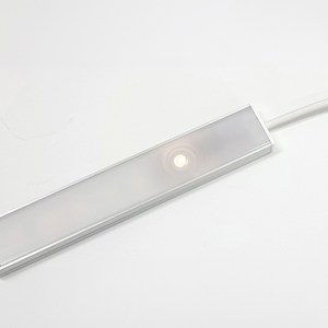 파인라이트 밝기조절형 슬림 터치 온 다용도 LED 싱크대 조명 900mm 15W, 아이보리빛