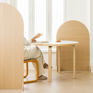 우드레이 베르 라운드 스탠드 파티션 1200, 네추럴오크