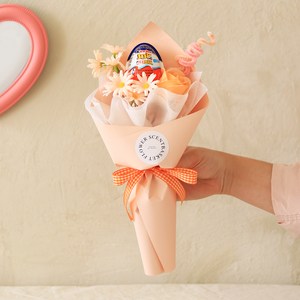 센트바스켓 스윗블룸 킨더조이 꽃다발, 살구(꽃), 랜덤발송(킨더조이)