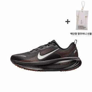 나이키 보메로 18 남녀공용 운동화 + 신발끈 증정/백단향 향주머니 선물