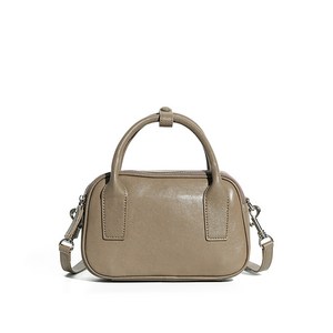 D.I.O 봄 여름 초신상 핸드메이드 헤리티지 고급소가죽 여성숄더백 호버백