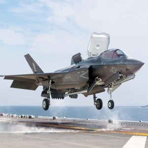1/72 USMC F-35B VMFA-121 그린나이츠 전투기 12569, 1개