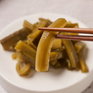 [엠마홈] 밥도둑 반찬 오독오독 궁채장아찌 국내가공, 1개, 500g