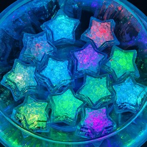 LED 아이스 스타 별조명 목욕놀이 장난감 플로팅 큐브 방수 기념일 욕조조명 얼음조명 12개입 1박스, 1개