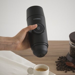 라이브박스 휴대용 무선 에스프레소 커피머신 캡슐 캠핑 아웃도어 PE11820B, 블랙