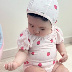 로이앤한나 딸기 여아 여자아기 셔링 반팔 원피스 수영복 수모 세트 북유럽풍수영복