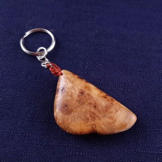 台灣牛樟鑰匙圈 W107 原木香 手工細磨原創，獻給獨特的擁有者, 詳見包裝, 詳見包裝