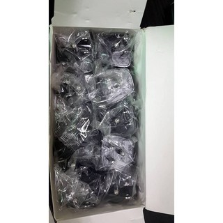 萬用插頭, 白色、黑色(隨機發), 1個