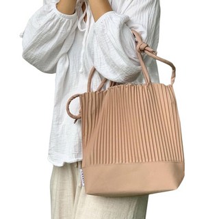 TH CHARIN 泰國皺褶斜背手提包