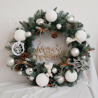 gagguzio 高級松果聖誕花圈, 銀色, 1個