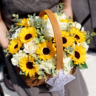 Bluehen 人造向日葵花籃 大, 混色, 1個