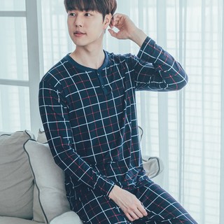 DOSSY 男款蜜桃絨格紋長袖睡衣套裝