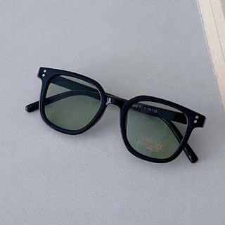 Dolphin whale 孩童簡約膠框造型太陽眼鏡 UV400