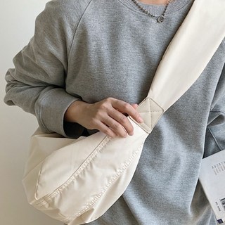 女用雲朵日常休閒流浪單肩包