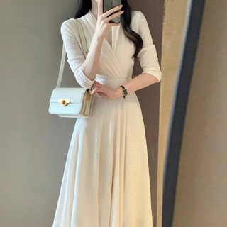 ViVEMO 純白V領修身版型長版洋裝 05135, 白色
