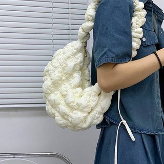 雲朵抓皺布料流浪肩背包, 象牙白