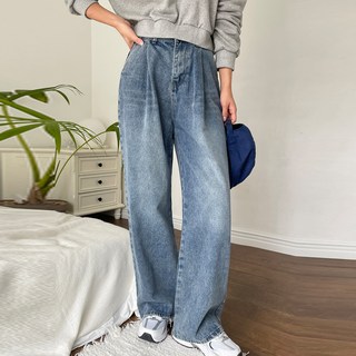 BBAEBBAE 女款抓褶寬鬆寬版牛仔褲