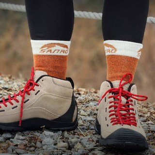 Sanro 男女通用四季美麗諾羊毛登山襪, 胡蘿蔔橘, 1個