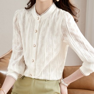 Chichills 花朵蕾絲典雅上衣 00630
