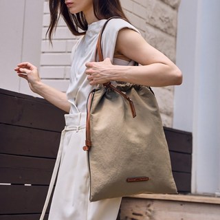 DAKS 男女通用尼龍肩背包 DBBA5EE31K2, 卡其色