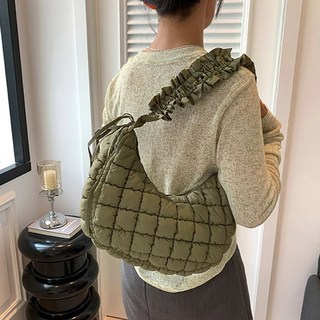 ViVEMO 可愛皺褶絎縫雲朵肩背包 11394