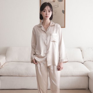 어나더디 커플용 긴팔 샤무즈 실크 잠옷 세트