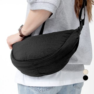 BASE ALPHA ESSENTIAL 日常輕量半月形迷你斜背包, 黑色