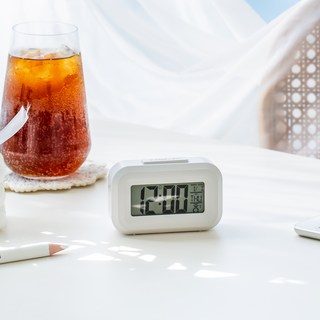 溫度顯示迷你數位桌鐘, 白色