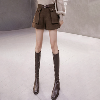 Vivemo 女款雙口袋羊毛高腰短褲