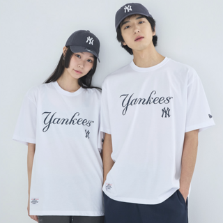뉴에라 남녀공용 MLB 스크립트 로고 뉴욕 양키스 오버핏 반팔 티셔츠 1517076