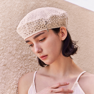 Varzar 愛心鍊鉤針貝雷帽