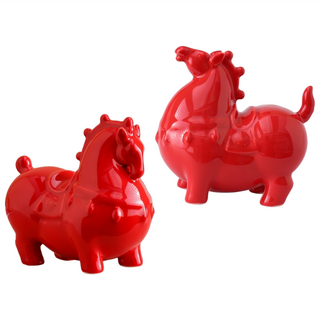 摩達客 馬到成功吉祥順利 精緻優雅紅馬陶瓷設計擺飾2件組 小型款 開運招財, 紅色