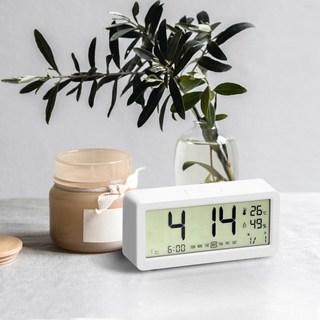 COBY 靜音電子時鐘, 白色的