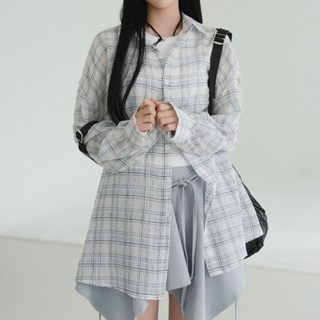 Lalaon 女款寬鬆翻領格紋襯衫 25TSP3600