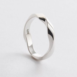 炫耀 925銀 扭轉戒指