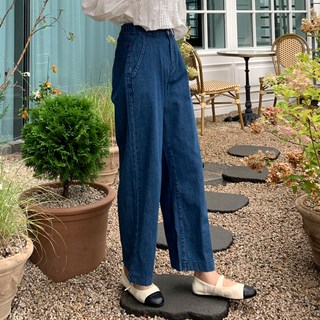 BBAEBBAE 女款後鬆緊帶雙釦寬版牛仔褲