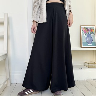 Tomatofactory 女款鬆緊喇叭型寬版褲裙