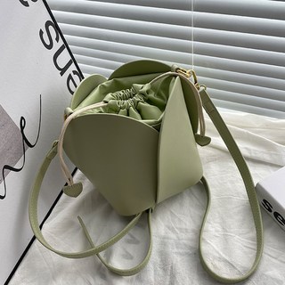 SORIDAL Nihal 圓筒形扭結抽繩扣環托特包