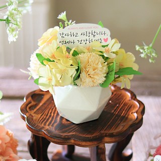 ScentBasket 人造花束 絲花 香皂花 康乃馨桌花 + LED燈飾 + 手提盒 + 裝飾插牌 + 零用錢信封 套組, 1套, 黃色