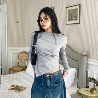 Chic Black 女款 Senoro 不對稱斜邊下擺露肩長袖T恤 cpt16324k52