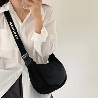 elsso. 半月餃子斜背肩背包, 黑色