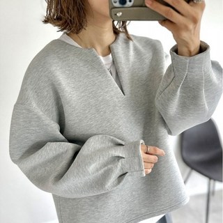 I'M MONG 女款Serute V領寬鬆大學T恤