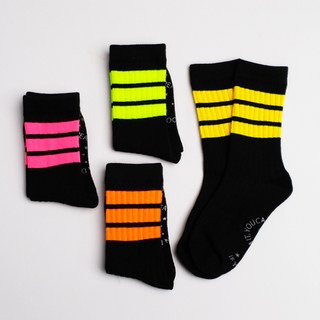 wesocks&papamom 童款彩色線條黑長襪 4雙入