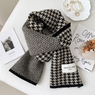 黑色格紋針織圍巾