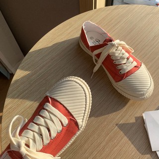 Winwin Company 復古格紋圓頭運動鞋 YT_RC990