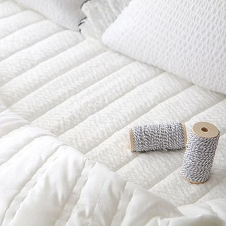 莫代爾泡泡紗夏季防滑鋪棉床墊, 白色