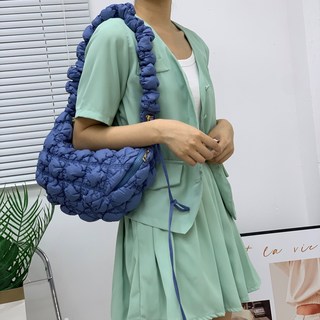 雲朵抓皺布料流浪肩背包, 深牛仔藍