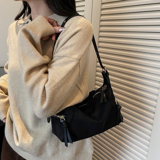 ViVEMO 沖孔極簡麂皮托特肩揹包 12257, 黑色