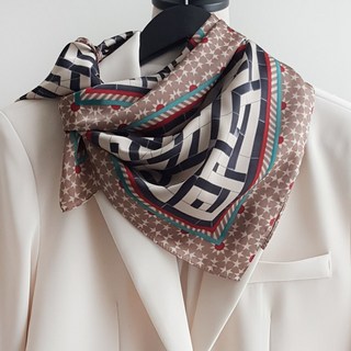 Vavisoo 小巧杜林星星圍巾