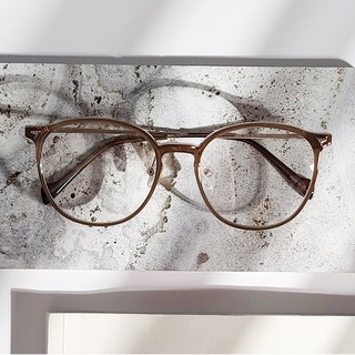 TheBrille 舒適日常纖薄牛角框 + 抗紫外線藍光眼鏡 5589